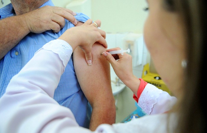 A uma semana do fim da campanha, 41,7% se vacinaram contra a gripe em MT