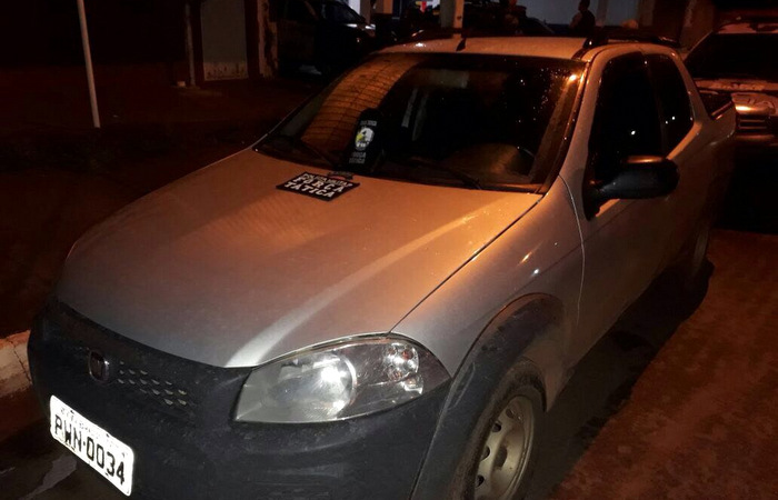 Força Tática recupera veículo roubado em bar pouco tempo depois em Vila Rica