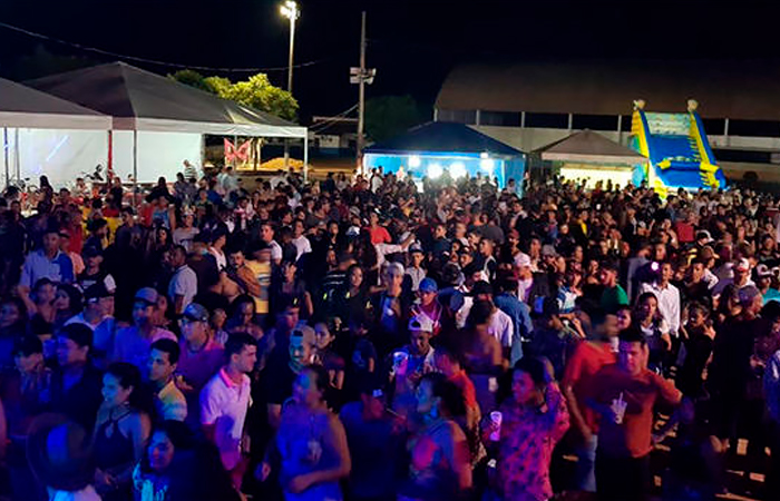 Folia de Carnaval em Porto Alegre do Norte chega a reunir 3 mil pessoas por noite