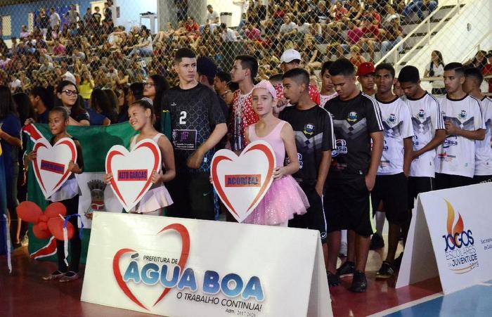 Etapa estadual dos Jogos Escolares reúne municípios de todo o Estado em Água Boa