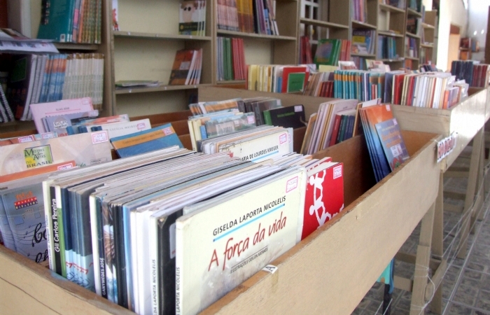 Escolas têm até 16 de setembro para escolher livros didáticos de 2020