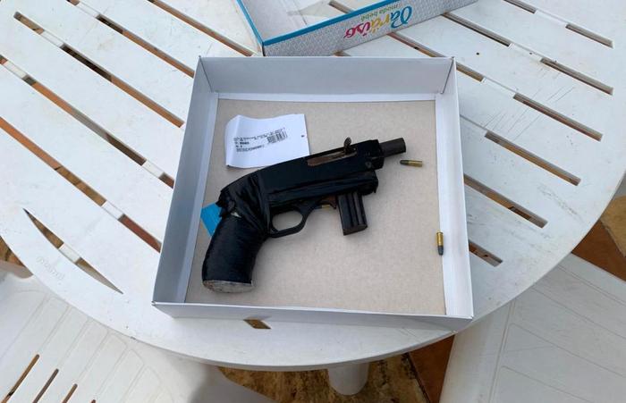 Polícia Civil realiza operação “ Caseara Sitiada” e prende homem por posse de arma de fogo