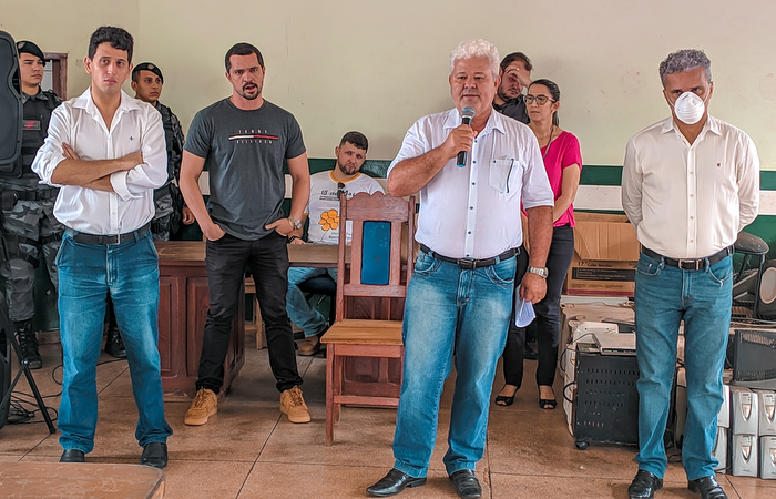 Prefeito cede a empresários e libera funcionamento do comércio em Vila Rica seguindo normas do Estado