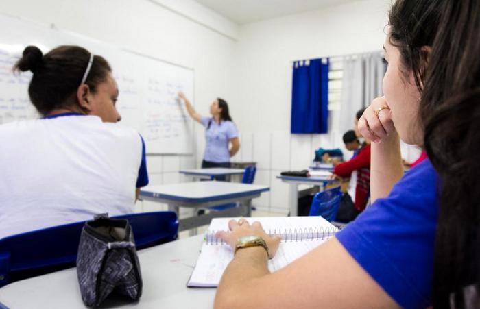 Governador diz que ainda não há previsão para volta às aulas em Mato Grosso