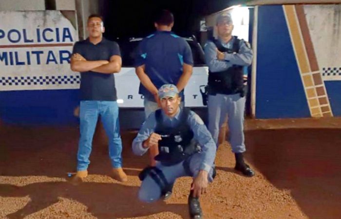  Funcionário atira no patrão, rouba caminhonete e acaba preso em Santo Antônio do Fontoura