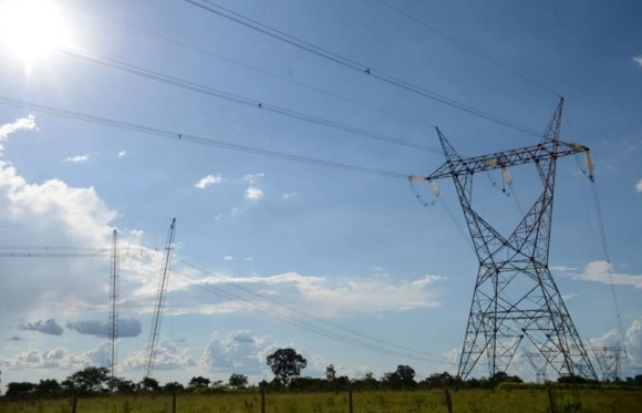 Grupo Energisa investe mais de 3 milhões de reais em melhorias da rede elétrica do município de Confresa 